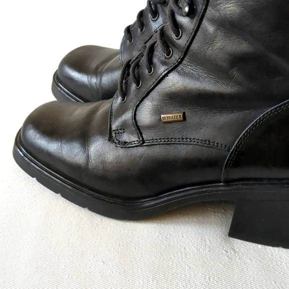 Feetfirst. Leather Heeled Boots. Black. Size 37 EU - Picture 8 of 15